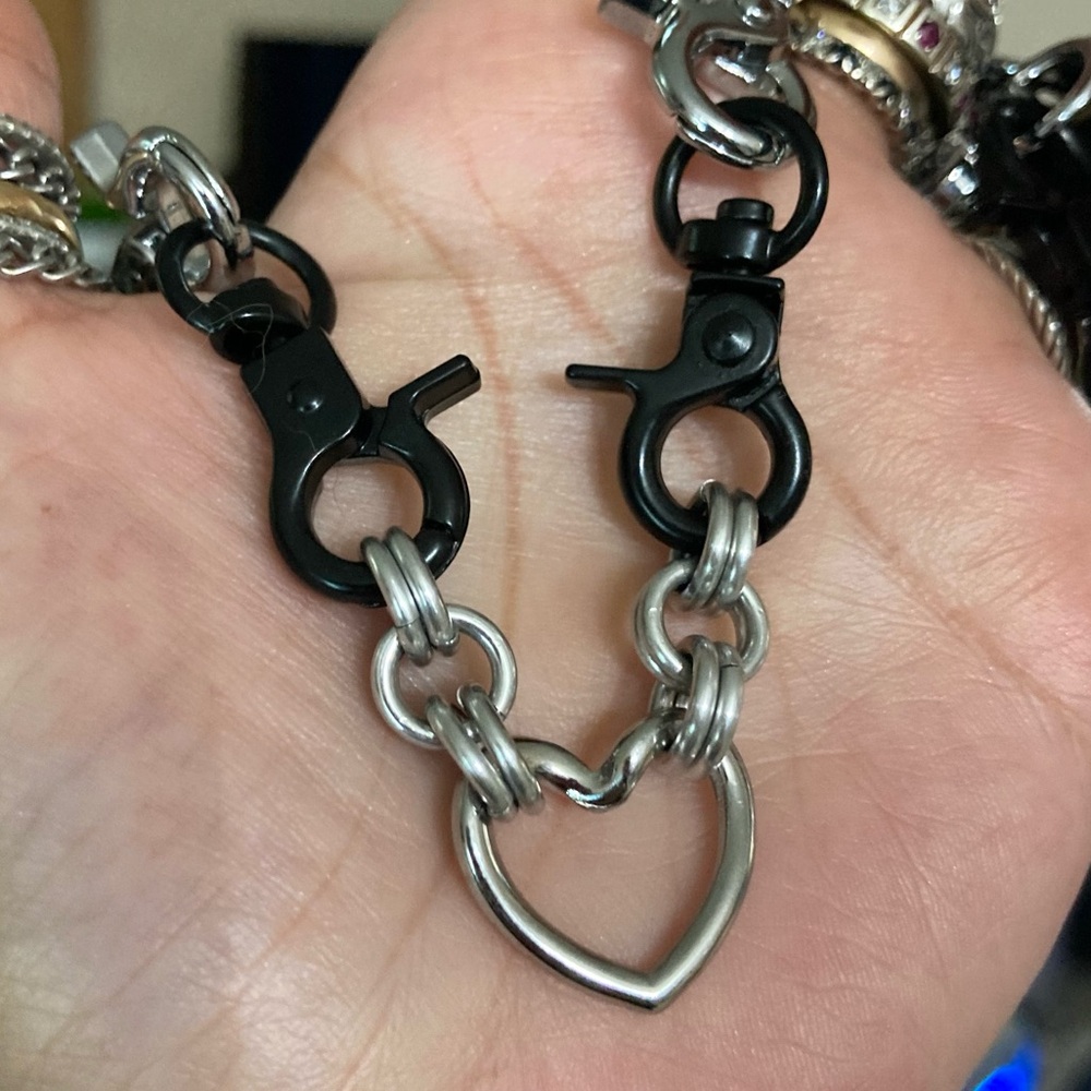 Stainless steel heart choker black & silver clasps goth punk emo chain necklace - Picture 9 of 16